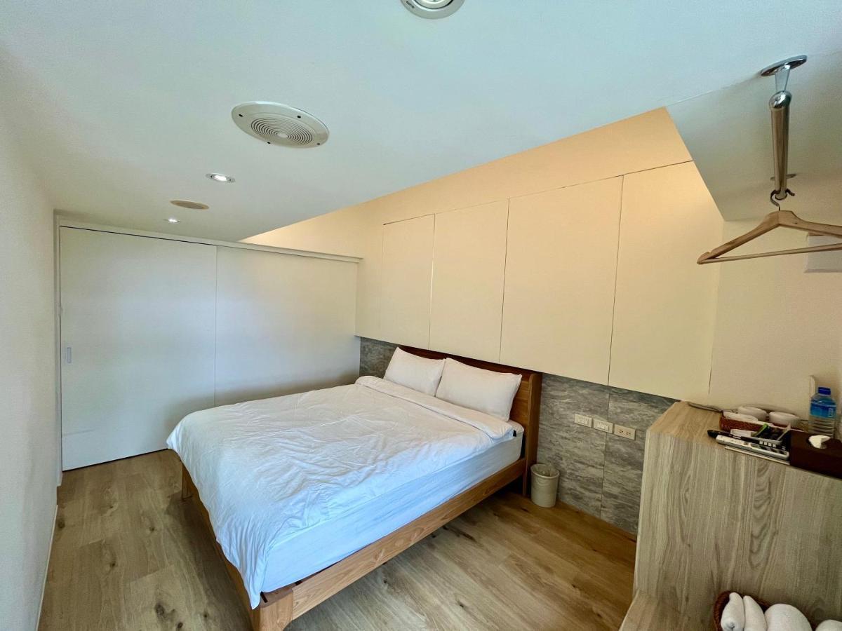 Bed and Breakfast 松語墅溫泉居 Pine Hot Spring à Jiaoxi Extérieur photo