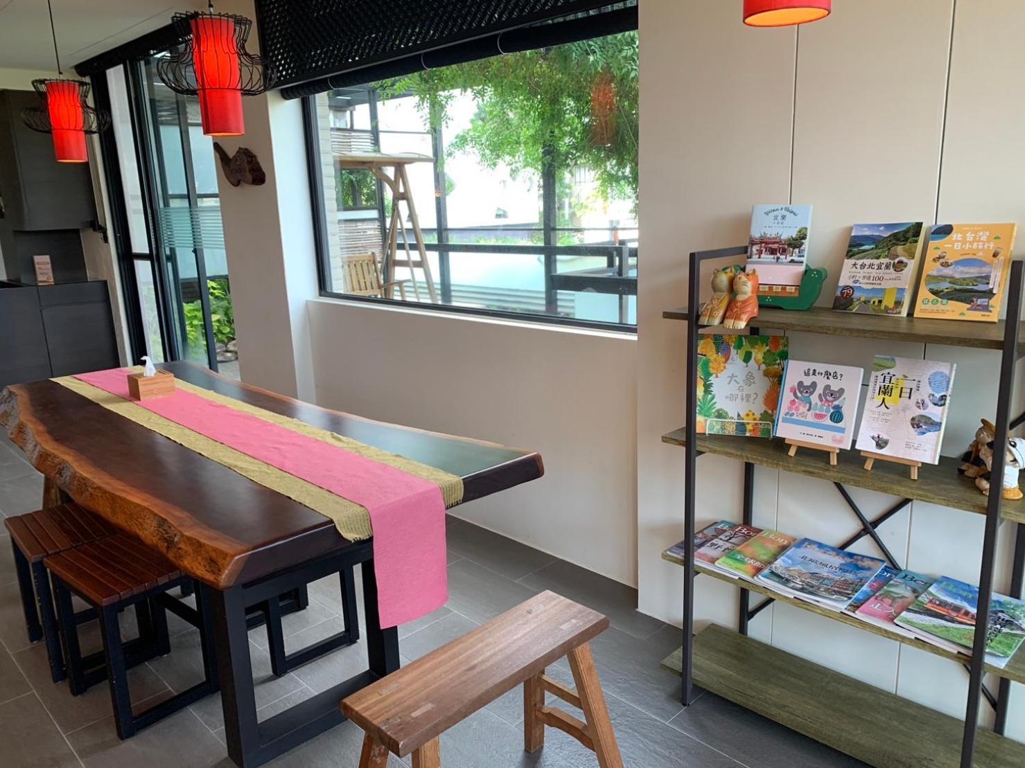 Bed and Breakfast 松語墅溫泉居 Pine Hot Spring à Jiaoxi Extérieur photo